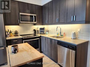 7895-7895 Jane St in Vaughan, ON - Building Photo - Building Photo