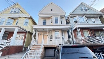 66 W 15th St in Bayonne, NJ - Building Photo