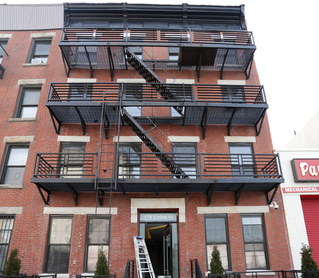 578 Union St in Brooklyn, NY - Building Photo - Building Photo