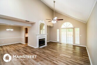 8054 Loch Lomond Ln in Jacksonville, FL - Building Photo - Building Photo