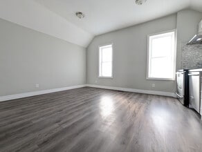 159 Victoria St N in Kitchener, ON - Building Photo - Building Photo