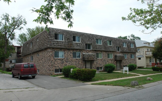 4804-4806 Capitol Ave in Omaha, NE - Foto de edificio - Building Photo