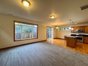 1515 149th Pl SW in Lynnwood, WA - Building Photo - Building Photo