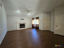 1724 Belmead Dr in New Braunfels, TX - Building Photo