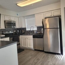 4375 White Pine Ave in Orlando, FL - Building Photo - Building Photo