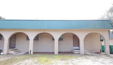 1011 Hondo Ave in Fort Walton Beach, FL - Building Photo - Building Photo