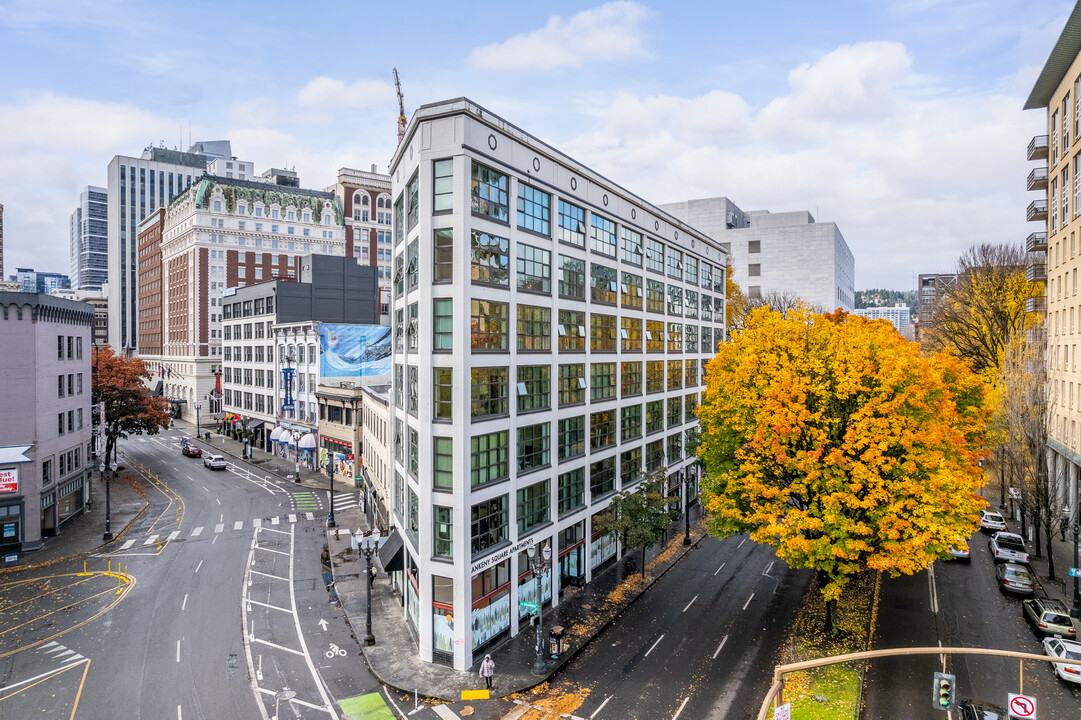 Ankeny Square Apartments in Portland, OR - Foto de edificio