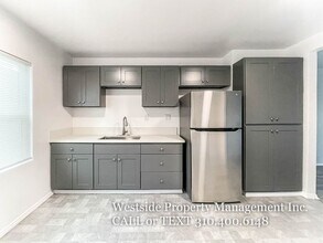 1103 Ocean Park Blvd in Santa Monica, CA - Building Photo - Building Photo