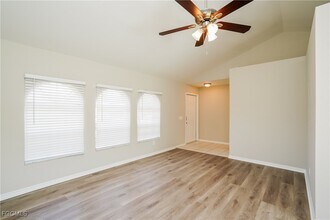 18257 Columbine Rd in Ft. Myers, FL - Building Photo - Building Photo