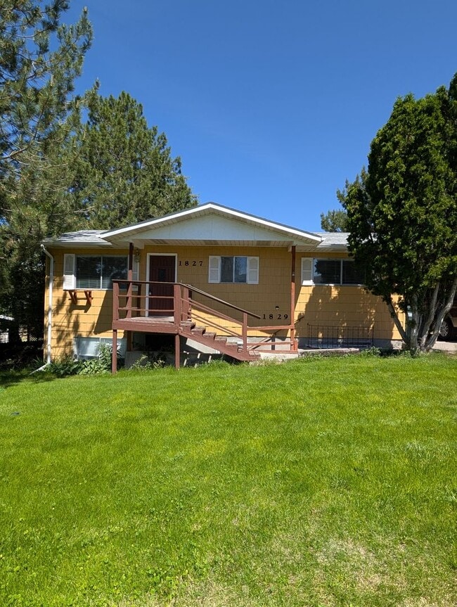 property at 1827 S Fairway Dr