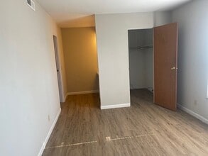 1400 Sangamon Dr in Belleville, IL - Building Photo - Building Photo