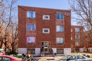 3290 Goyer St in Montréal, QC - Building Photo