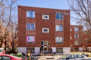 3290 Goyer St Apartments