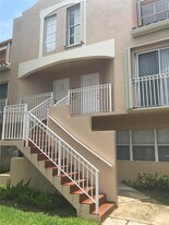 8670 NW 6th Ln in Miami, FL - Building Photo