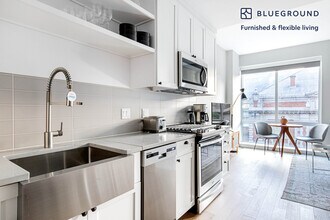 3 Tingey Sq SE, Unit FL3-ID274 in Washington, DC - Building Photo - Building Photo