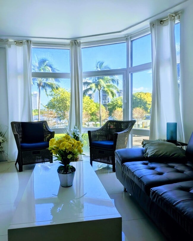 property at 3375 N Country Club Dr