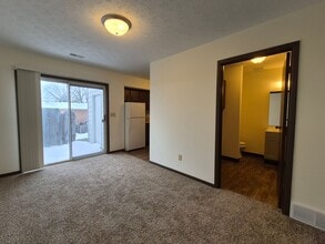 2031 Scenic Dr in Lancaster, OH - Building Photo - Building Photo