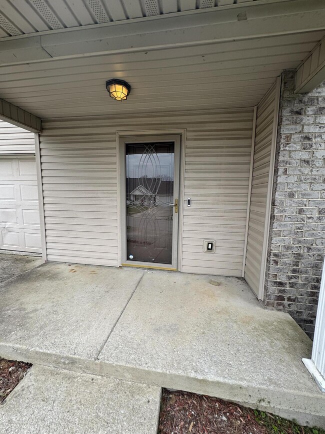 365 Scottsdale Cir in Lexington, KY - Building Photo - Building Photo