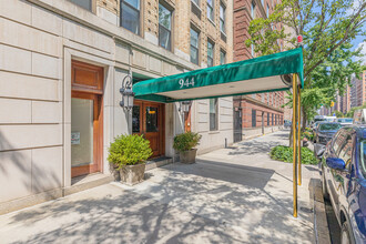 944 Park Ave in New York, NY - Building Photo - Building Photo