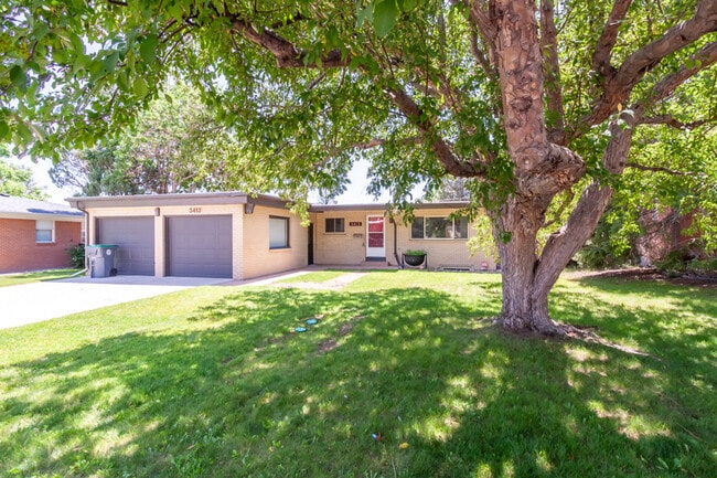 property at 3413 Luckie Rd