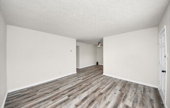 2110 Melbourne St in Houston, TX - Building Photo - Building Photo