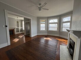 803 Ohio River Blvd in Pittsburgh, PA - Building Photo