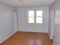 7 Washburn Ave photo'