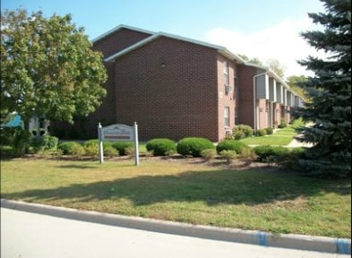 Cimarron Trails in Green Bay, WI - Building Photo