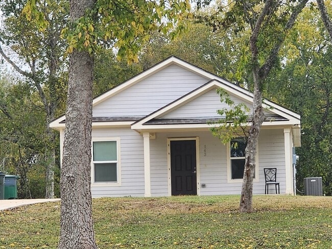 property at 143 Chapparral Dr