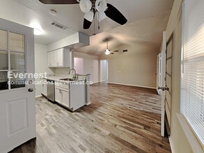 5242 Grace Point Ln in Houston, TX - Building Photo - Building Photo