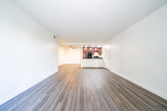 311 Weston Cir