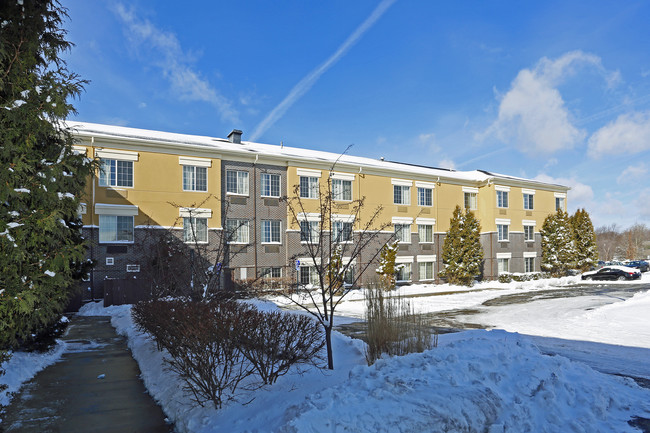 Furnished Studio - Auburn Hills in Auburn Hills, MI - Foto de edificio - Building Photo