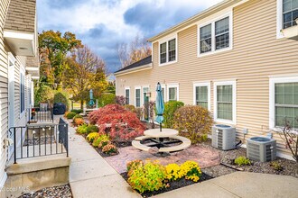 1112 Western Ave in Albany, NY - Building Photo - Building Photo