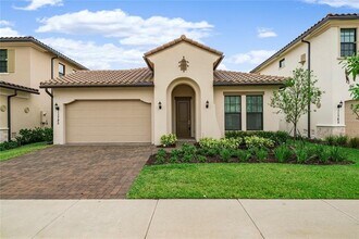 11785 Waterway Cir in Pompano Beach, FL - Building Photo - Building Photo