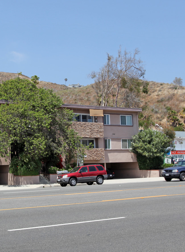 22347 Pacific Coast Hwy in Malibu, CA - Building Photo - Building Photo