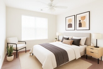 Joyfield Flats at Woodbrige in Woodbridge, VA - Building Photo - Building Photo