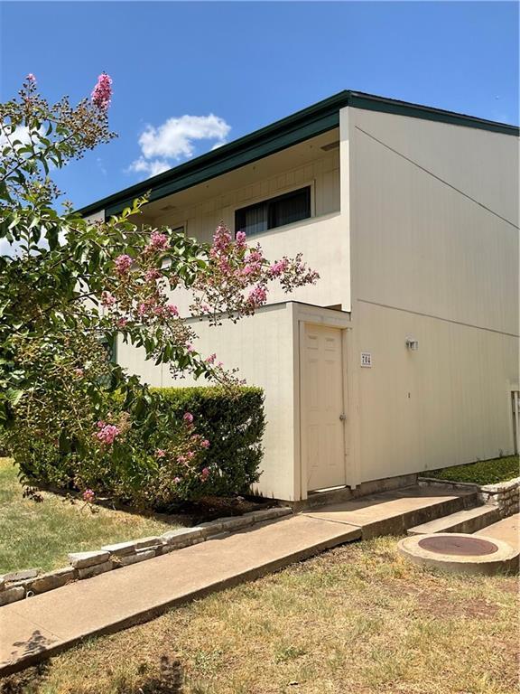 property at 6718 Silvermine Dr