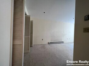 195 Park Dr in Boston, MA - Foto de edificio - Building Photo