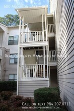 600 Audubon Lake Dr in Durham, NC - Building Photo - Building Photo