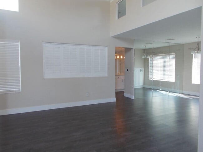9027 Edgeworth Pl in Las Vegas, NV - Building Photo - Building Photo