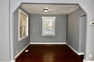 1526 Childress Dr SW in Atlanta, GA - Foto de edificio - Building Photo