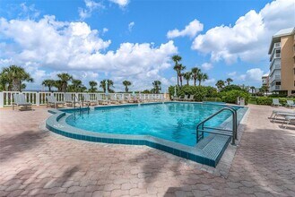 6500 Sunset Way in St Pete Beach, FL - Building Photo - Building Photo