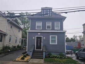 94 Briggs Ave in Yonkers, NY - Building Photo