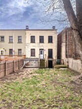 123 Montgomery St in Newburgh, NY - Building Photo - Building Photo