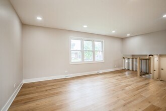 1401 Volkamer Trail in Elk Grove Village, IL - Building Photo - Building Photo