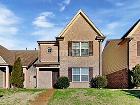 1246 Carlton Ridge Dr in Cordova, TN - Building Photo