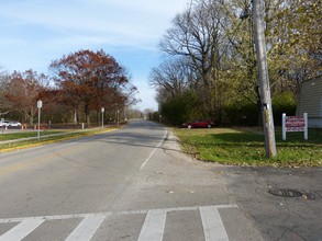 1601 Reckinger Rd in Aurora, IL - Building Photo - Building Photo