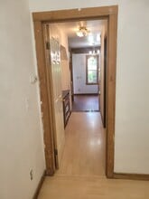 12941 NW Newberry Rd, Unit 1 bed Basement Apartment in Portland, OR - Foto de edificio - Building Photo