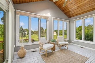1520 Daybreak Dr in Libertyville, IL - Building Photo - Building Photo