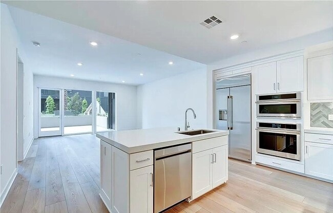 1204 Rivington in Irvine, CA - Building Photo - Building Photo